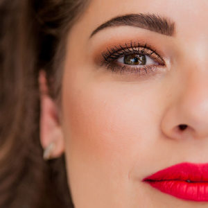 eyebrow threading or styling